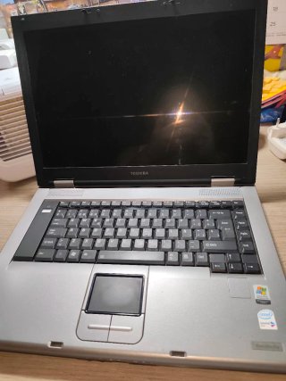 Portátil Toshiba Satélite Pro, Windows XP Vintage