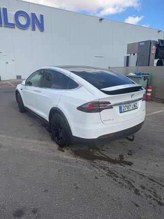 Tesla Model X 2017