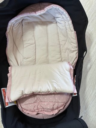 Saco Mayoral para capazo rosa lunares