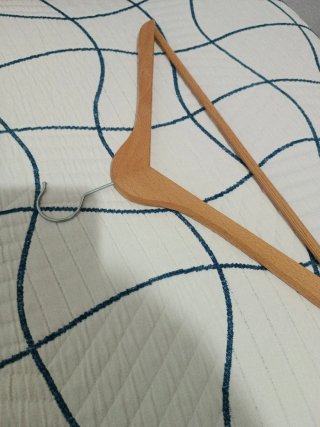 Perchas de madera para ropa