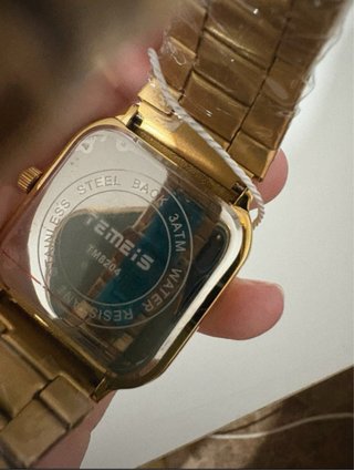 Reloj Temeis Dorado con Correa Metálica