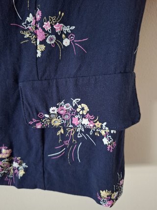 Chaqueta entallada floral azul marino
