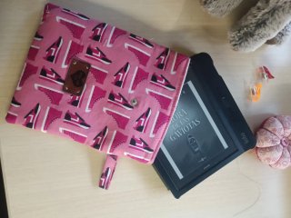 Fondina imbottita artigianale per e-Reader / Kobo