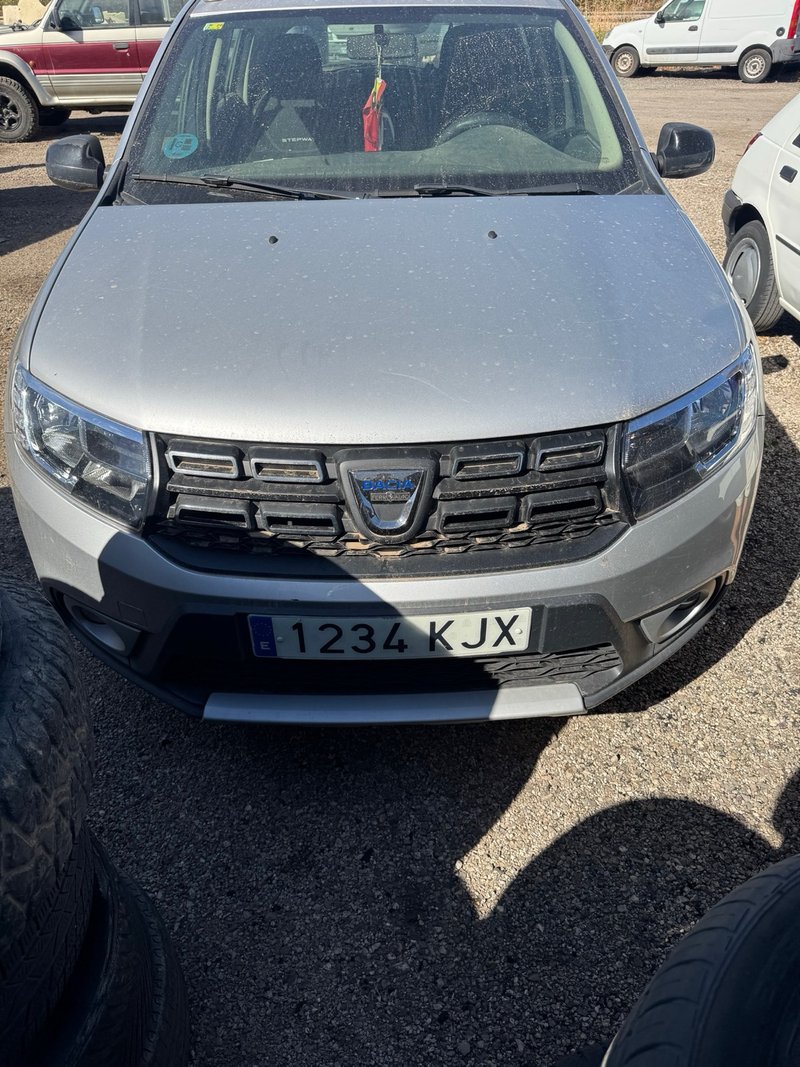 Dacia Sandero 2018 - foto 1