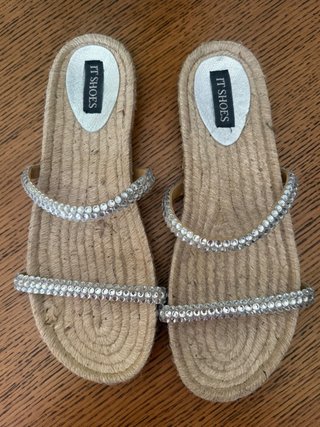 Sandalias planas IT SHOES esparto y strass
