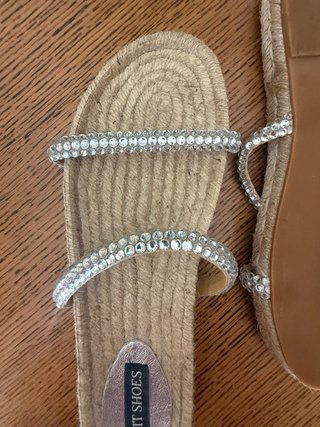 Sandalias planas IT SHOES esparto y strass