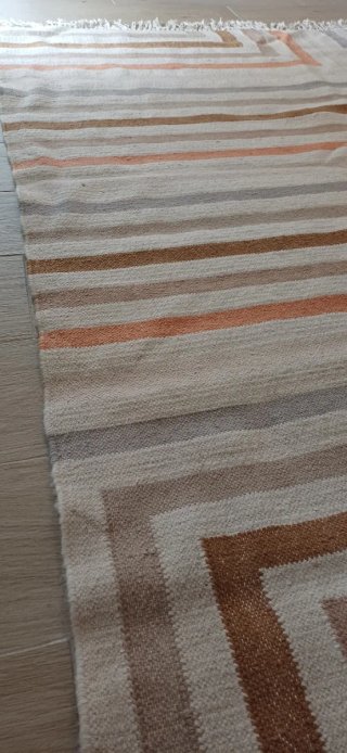 Alfombra lana diseño geométrico
