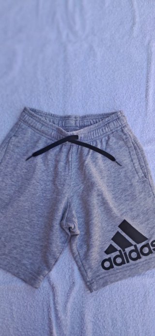 Pantalón corto chándal Adidas gris