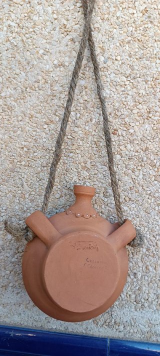 Cántaro de cerámica cacereña