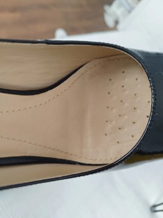Zapatos Geox charol negro · 36,5 · Tacón 9 cm
