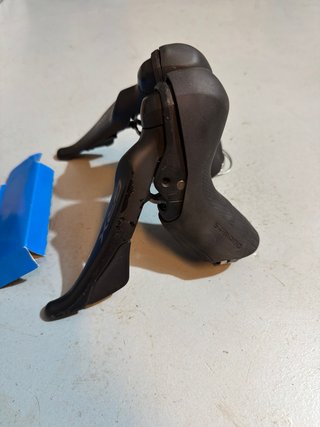 Manetas Shimano GRX RX600 2*11