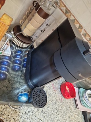 Cafetera Nespresso Vertuo Next o cambio por normal