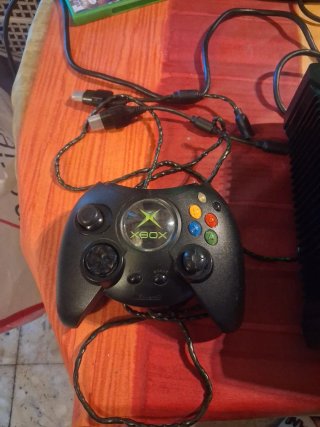 Xbox Clásica Negra + 16 Juegos + Mando
