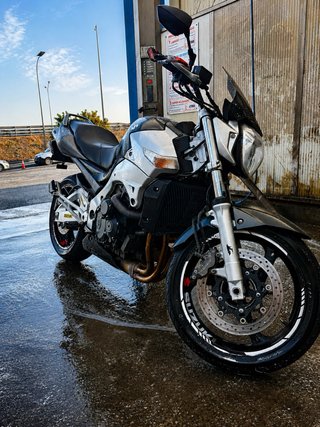 Suzuki GSR 600 Naked