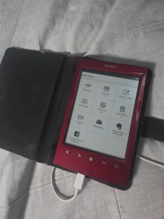 Sony e-reader rosso