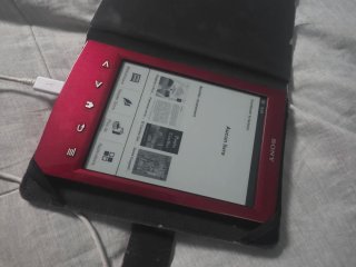 Sony e-reader rosso