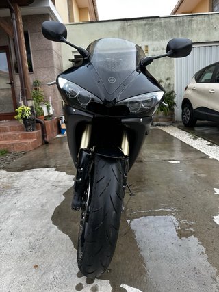 Yamaha R6 2005 Negra