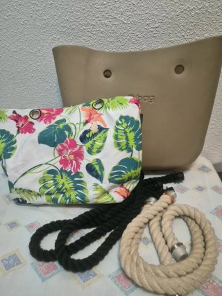 Obag Beige con Forro Floral y Asas