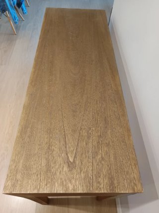 Escritorio de madera multicolor