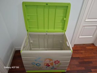 Baúl de juguetes infantil