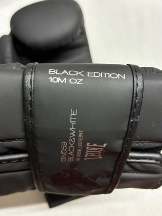 Guantes Boxeo Leone 10OZ Negro mujer.