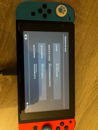 Nintendo Switch Azul y Rojo 2023