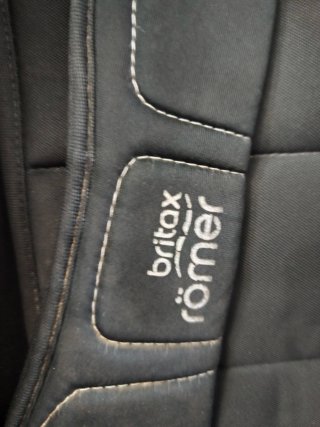 Silla coche Britax Römer negra