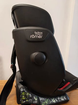 Silla coche Britax Römer negra