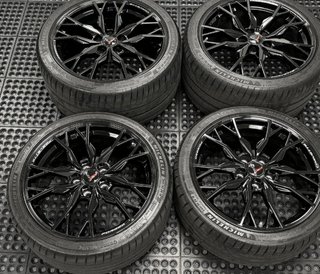 Llantas Originales Corvette C8 19/20