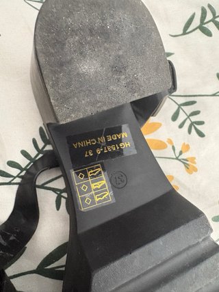 Sandalias Negras Tacón