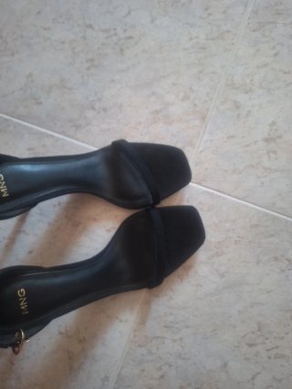Zapatos de tacón negros Mango