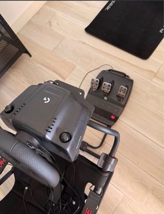 Playseat Challenge + Volante Logitech G923