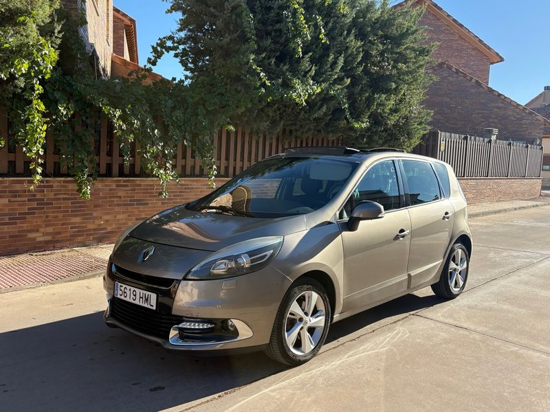 Renault Scenic 2013 - foto 1