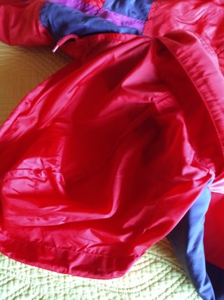 BUZO DE ESQUÍ, COLOR ROJO-AZUL-MORADO TALLA 152 CM
