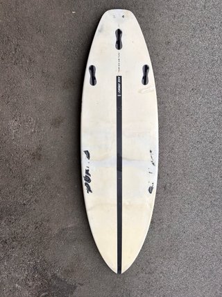 Tabla de surf Pukas Dark 5.10