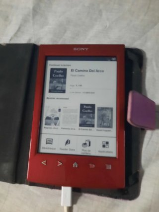 Sony Reader PRS-T1 Rojo