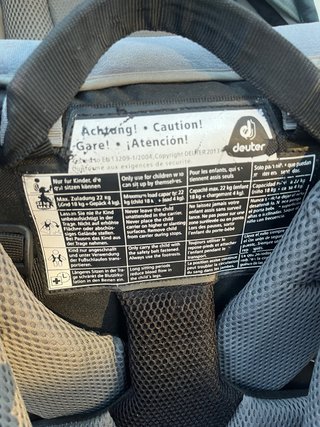 Mochila portabebés senderismo
