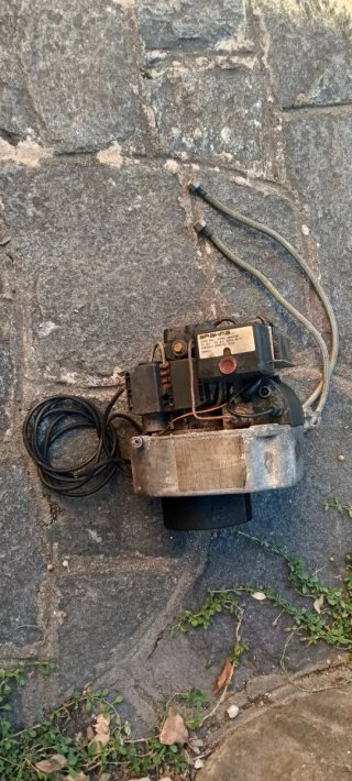 Bruciatore per caldaia a gasolio