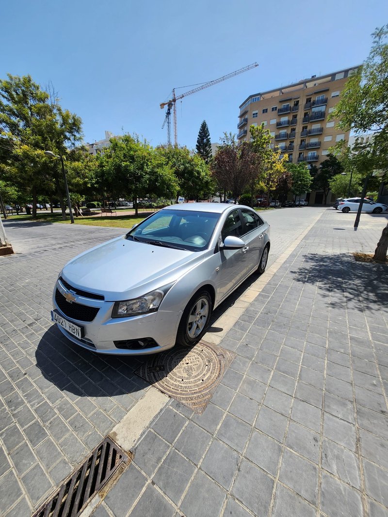 Chevrolet Cruze 1.6i 120cv 2012 - foto 1