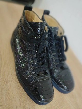 Botín Christian Louboutin Piel Serpiente Negro