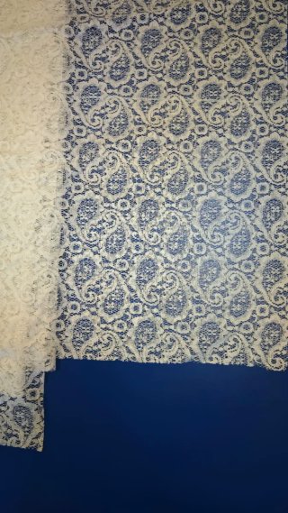 Tul blanco de encaje 7,60m x 0,87m y otro 200x 87