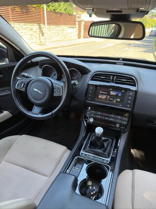Jaguar XE 2016