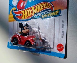 Mickey Mouse Hot Wheels Racerverse