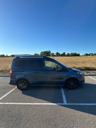 Ford Transit Courier 2022 diesel