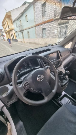 Nissan NV200 2012