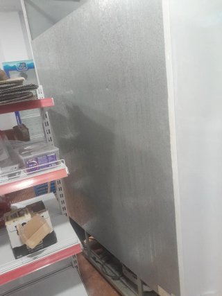 Nevera expositora para local (ha perdido el gas)