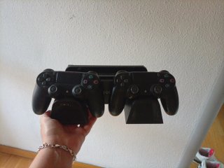 PS4 (PlayStation 4) Negra + Juego Battlefield 4