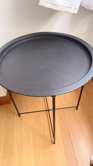 Mesa auxiliar metálica desmontable