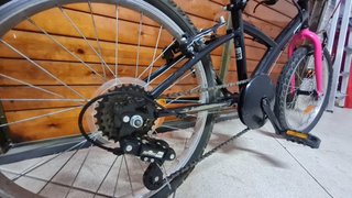 Bicicleta infantil Btwin negra y rosa