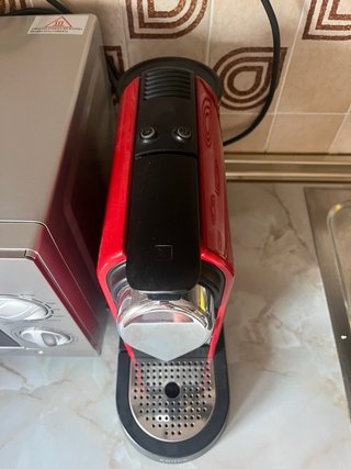 Cafetera Nespresso Krups Roja